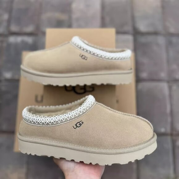 UGG Shoes - Ugg Tasman slipper